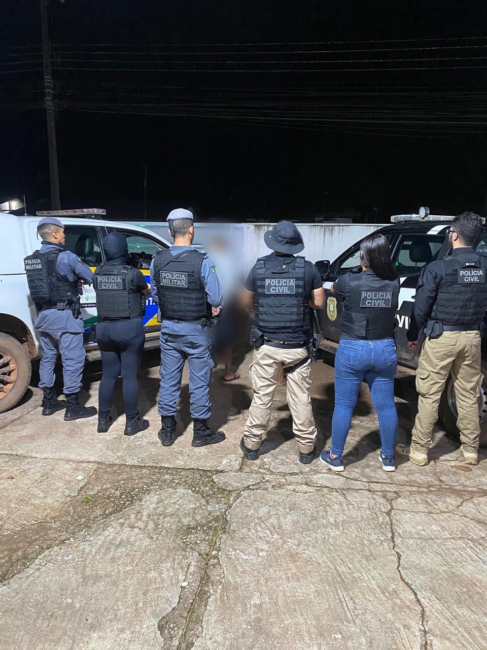 EM CALÇOENE, POLÍCIAS CIVIL E MILITAR PRENDEM HOMEM EM FLAGRANTE POR TRÁFICO DE DROGAS E CORRUPÇÃO DE MENORES
